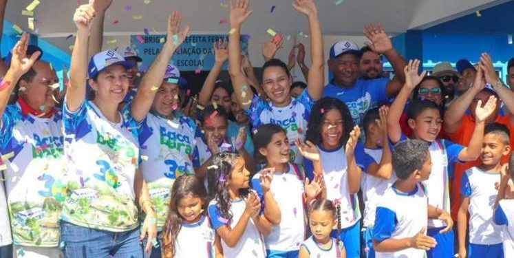 BACABEIRA / Fernanda Gonçalo ovacionada agradece à população pela conquista de Naila, durante Missa em Ação de Graças, e Show PÃO COM OVO, alusivo aos 30 anos do município.
