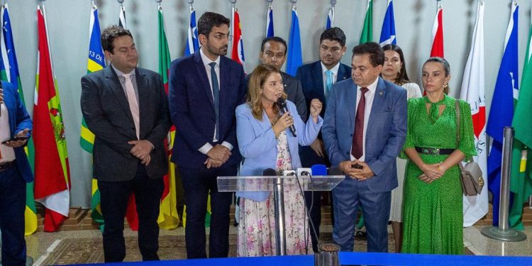 Iracema Vale agradece reeleição e reafirma compromisso com gestão compartilhada