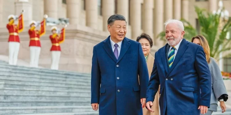 Xi Jinping defende que Brasil e China caminhem juntos e aprofundem parceria estratégica