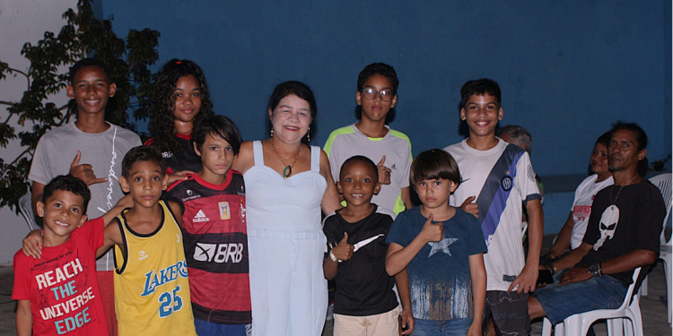 FÁTIMA ARAÚJO / Incansável, continua rotina itinerante em busca de melhorias para a sua gente na Grande Ilha.