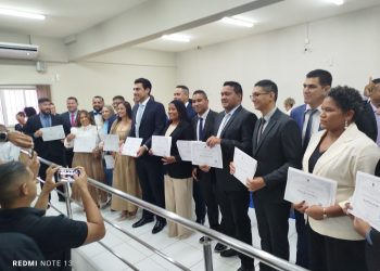 Em Rosário MA / Solenidade de diplomação de Jonas Magno e Cláudia Anceles é marcada por momentos de muita emoção