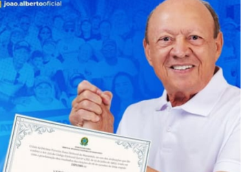 João Alberto inicia 2025 como presidente da Câmara