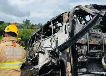 Belo Horizonte – IML recebe reforços para identificar as 38 vítimas do acidente na BR-116