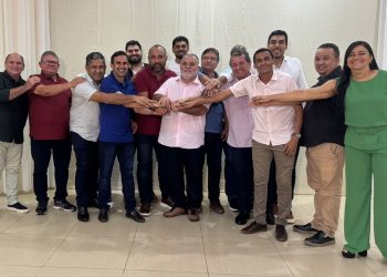 FAMEM: Em Itapecuru, Roberto Costa recebe adesão de mais 15 prefeitos da região