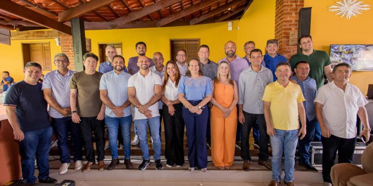 Bacabal/MA – Famem unida e forte: Prefeitos do Médio Sertão também defendem o nome de Roberto Costa na presidência da entidade