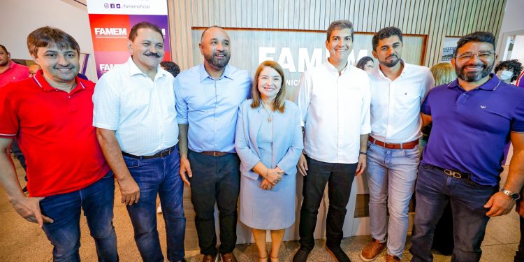 E na Grande Ilha a Eleição da FAMEM: Iracema Vale prestigia eleição da nova diretoria da Famem