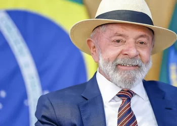 Lula considera que houve sucessão de erros políticos na condução da norma sobre o Pix
