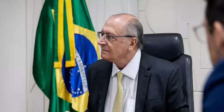Brasília – “Lamentável”, diz Alckmin sobre posse de Maduro na Venezuela