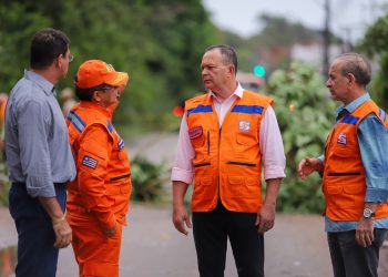 São Luís/MA – Brandão e equipe de governo vistoriam áreas afetadas por fortes chuvas na Grande Ilha