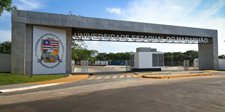 São Luís/MA – Uema abre inscrições para professor substituto com salários de até R$ 6,8 mil