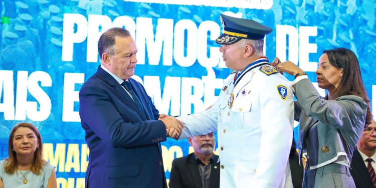 São Luís/MA – Mais de 600 oficiais e praças do Corpo de Bombeiros e da PMMA são promovidos pelo governador do Maranhão