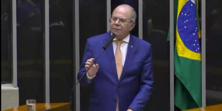São Luís/MA – Em discurso na Câmara, Hildo Rocha acusa Othelino Neto de cometer litigância de má-fé