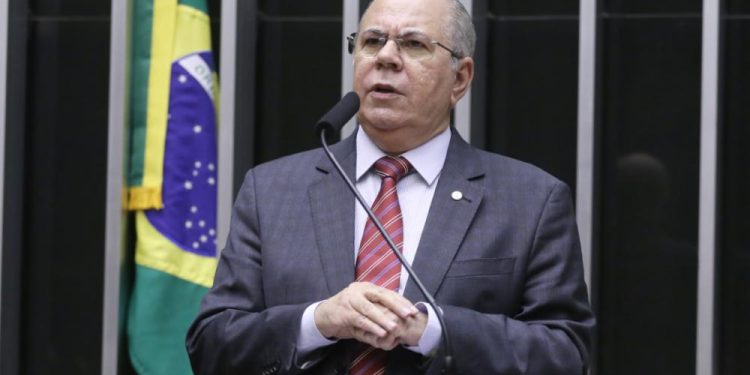 São Luís/MA – Hildo Rocha denuncia na Câmara desrespeito a decisões da Assembleia Legislativa maranhense