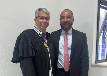 PREFEITO DE BACABAL, ROBERTO COSTA NA SOLENIDADE DE POSSE DO Desembargador PAULO VELTEN, NO TRE-MA