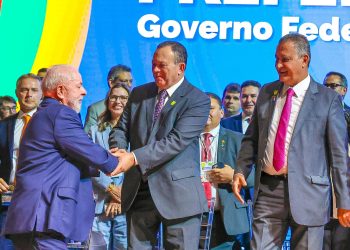 Brasília – Brandão participa de ação do governo federal para fortalecer o municipalismo e o pacto federativo