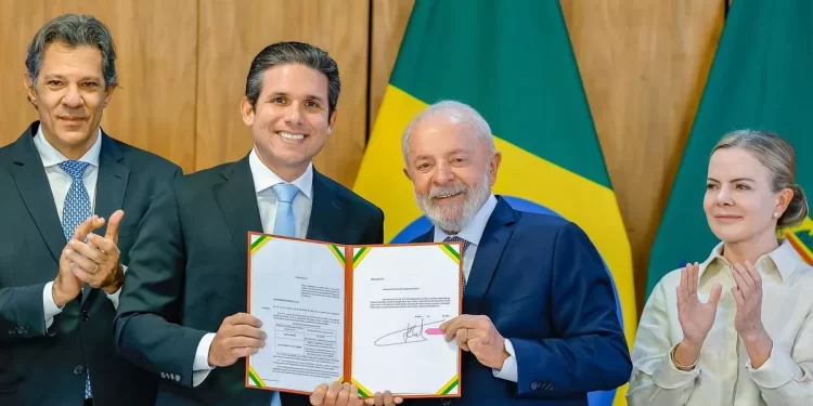 Brasília – Reforma do IR apresentada pelo governo Lula amplia a renda de 90% dos contribuintes