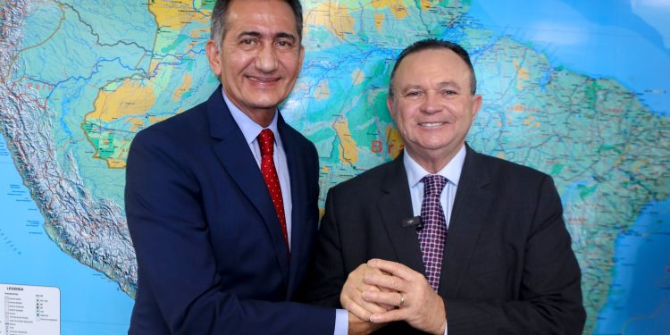 Buriticupu/MA – Brandão reúne com ministro Waldez Goés em busca de soluções para conter o avanço das voçorocas