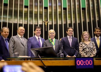 Brasília – Governador Brandão participa da homenagem aos 40 anos da redemocratização do Brasil