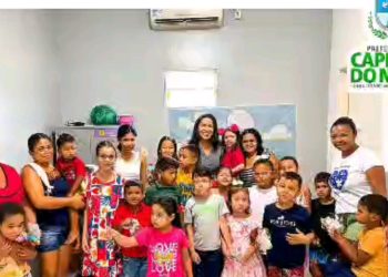 A Equipe E-Multi, realizou a atividade coletiva “Páscoa Psicofono” para as crianças atendidas.