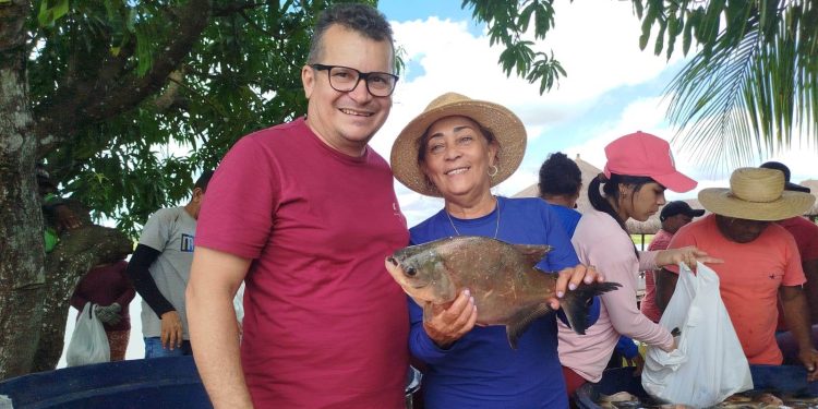MATÕES DO NORTE / Prefeito Solimar Alves garante distribuição de peixes durante a Semana cumprindo tradição da PÁSCOA SOLIDÁRIA