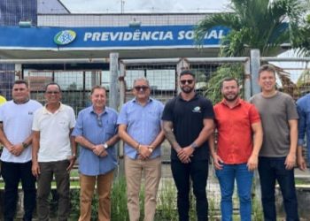 PREFEITO ALDO LOPES RECEBE SUPERINTENDENTE DO INSS PARA TRATAR DA REATIVAÇÃO DA AGÊNCIA EM CURURUPU.