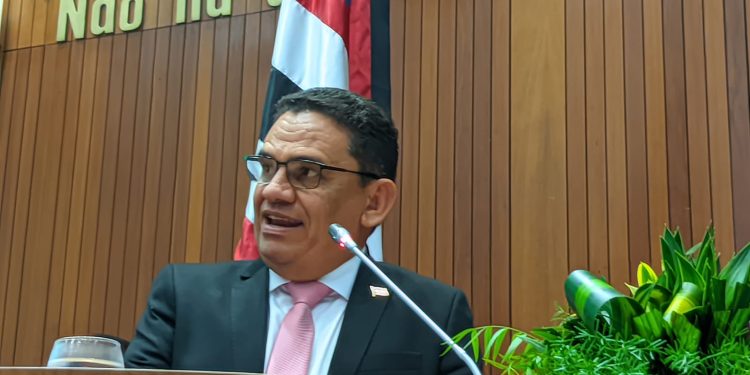 SÃO LUÍS/ Governador Brandão reforça segurança com 40 viaturas e parabeniza todo o sistema no comando de Maurício Martins