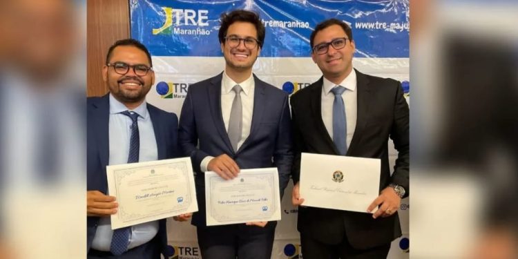 Advogados do podemos pulam do barco e abandonam ação que deverá cassar 3 vereadores de São Luís, veja a decisão