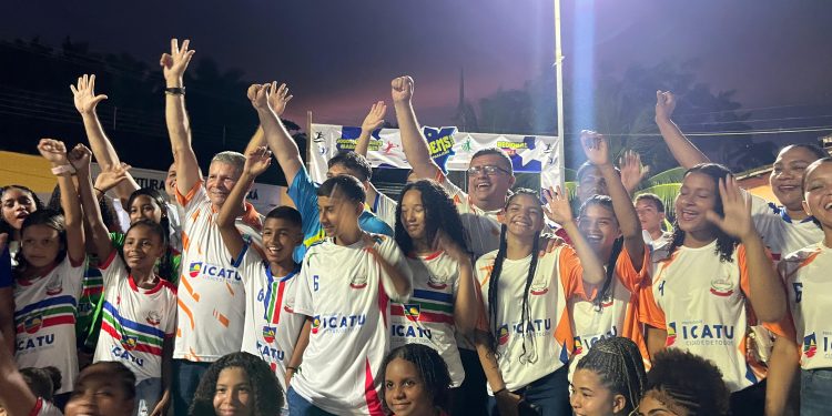 Icatu/MA: Delegação de desportistas brilha na abertura dos JEM’s e PARAJEM’s 2025 em Axixá com presença do prefeito Walace Azevedo