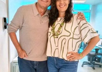 Rozalvo Júnior homenageia a jornalista e empresária Maria Regina Telles