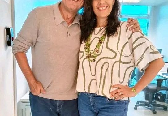 Rozalvo Júnior homenageia a jornalista e empresária Maria Regina Telles