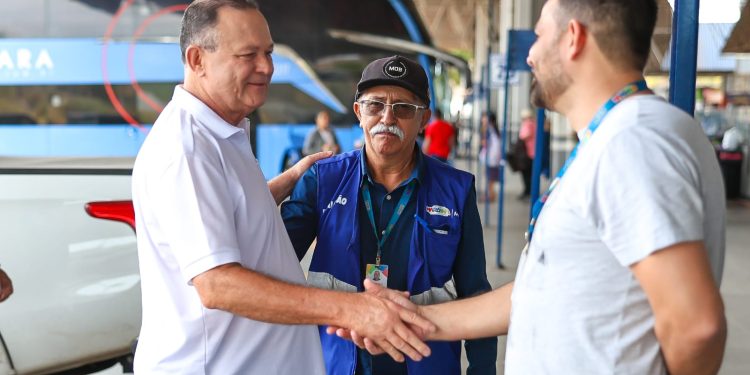 Brandão anuncia redução da tarifa do transporte alternativo