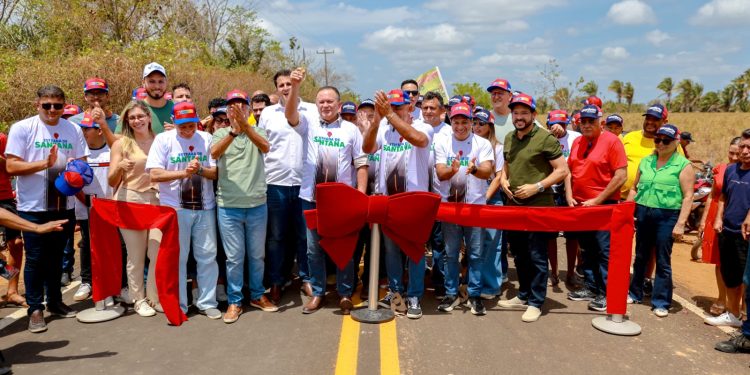 Brandão entrega estrada de Santana em São João Batista e vistoria Travessia da Baixada