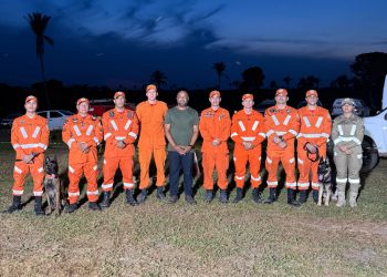 Roberto Costa recepciona bombeiros do Estado do Pará para reforçar buscas por crianças desaparecidas em Bacabal
