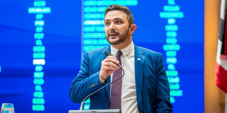 YGLESIO CLASSIFICA COMO “DIABÓLICA” TRAMA JURÍDICA DO GRUPO DE OPOSIÇÃO DINISTA PARA AFASTAR BRANDÃO DO CARGO