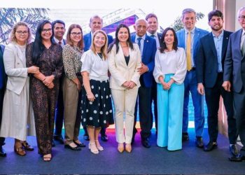 Iracema Vale participa do “Encontro de Trabalho com deputados estaduais”, promovido pela Fiema