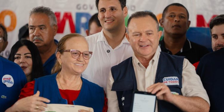 ORLEANS BRANDÃO REITERA COMPROMISSO COM PRESIDENTE DUTRA DURANTE ENTREGA DE OBRAS E SERVIÇOS NO MUNICÍPIO