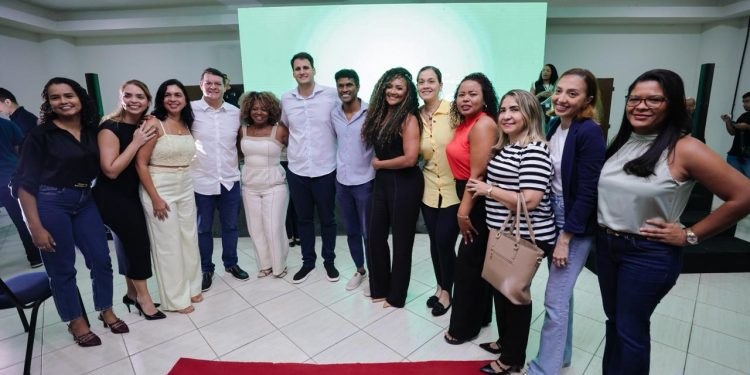 ORLEANS BRANDÃO DIALOGA COM PROFICIONAIS DA SAÚDE E REFORÇA COMPROMISSO COM MELHORIAS NO SETOR