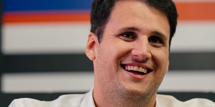 Pesquisa Econométrica/O Imparcial confirma crescimento vertiginoso de Orleans Brandão na disputa ao Governo do Maranhão