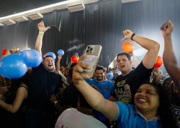 ATO GIGANTESCO COM ADESÃO DE MAIS DE 40 SUPLENTES DE VEREADORES DE SÃO LUÍS IMPULSIONA À PRÉ-CANDIDATURA DE ORLEANS BRANDÃO NA CAPITAL