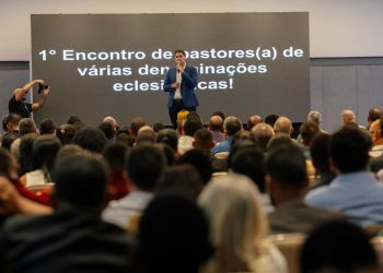 ORLEANS BRANDÃO PARTICIPA DE ENOCONTRO COM PASTORES DA GRANDE ILHA