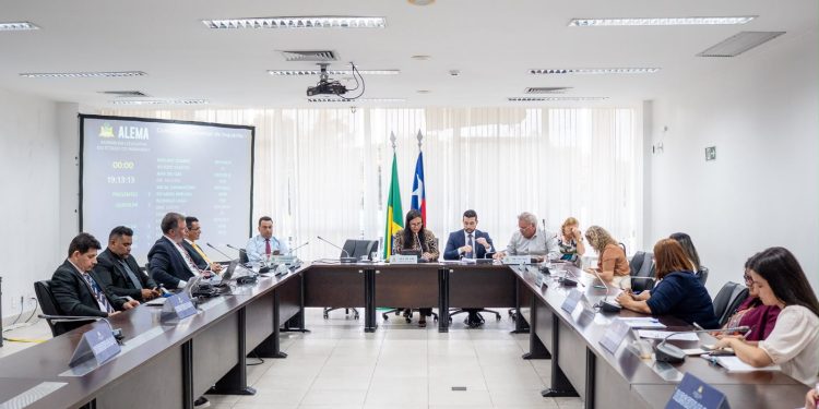 CPI DA ASSEMBLEIA LEGISLATIVA APROVA REQUERIMENTO PARA QUEBRA DE SIGILO BANCÁRIO E FISCAL DO VICE-GOVERNADOR FELIPE CAMARÃO