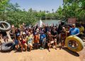 Weverton e Edivaldo recebem carinho da população durante caminhada no São Bernardo