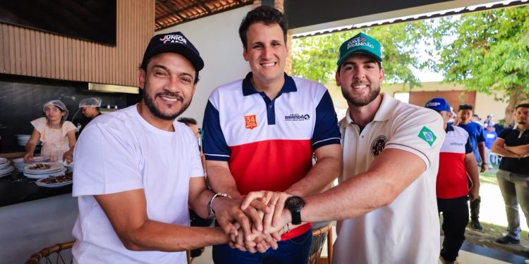 Orleans Brandão reúne prefeitos e consolida apoios à candidatura em Colinas