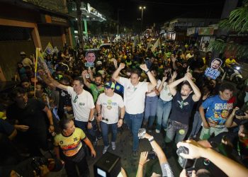 Onda verde do 15 toma as ruas de Pinheiro em mais uma demonstração de força da candidatura de Orleans Brandão na cidade