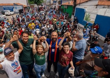 Orleans Brandão reúne multidão, mobiliza Bacabal e mostra força na reta final