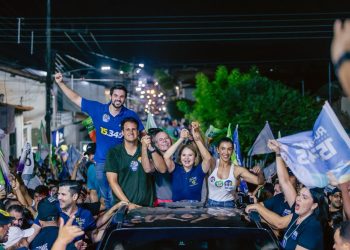 Em noite histórica, Orleans Brandão reúne lideranças e faz Lago da Pedra viver uma grande noite política